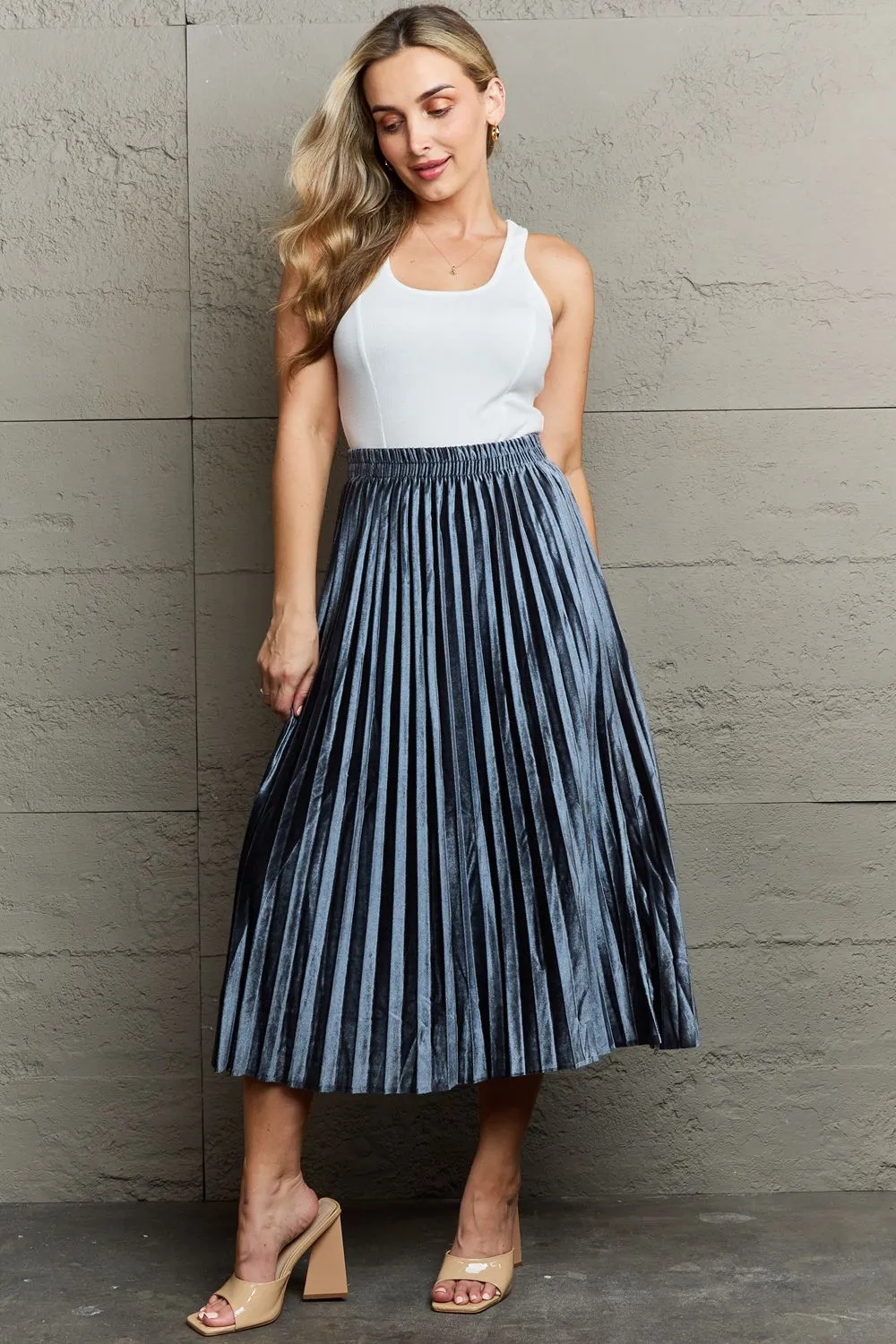 Accordion Pleated Flowy Midi Skirt in Cloudy Blue