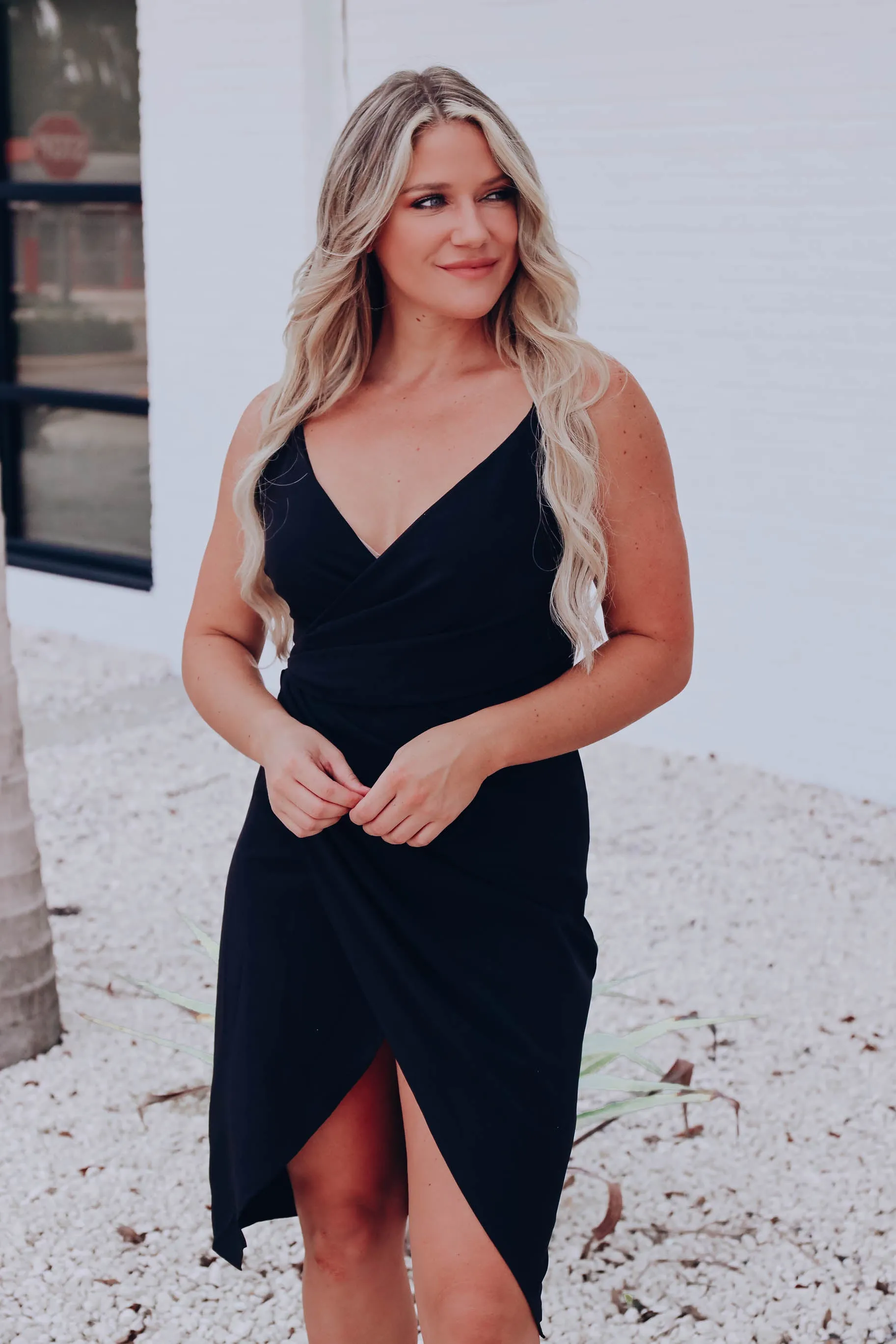 Alluring Wrapped Midi Dress - Black