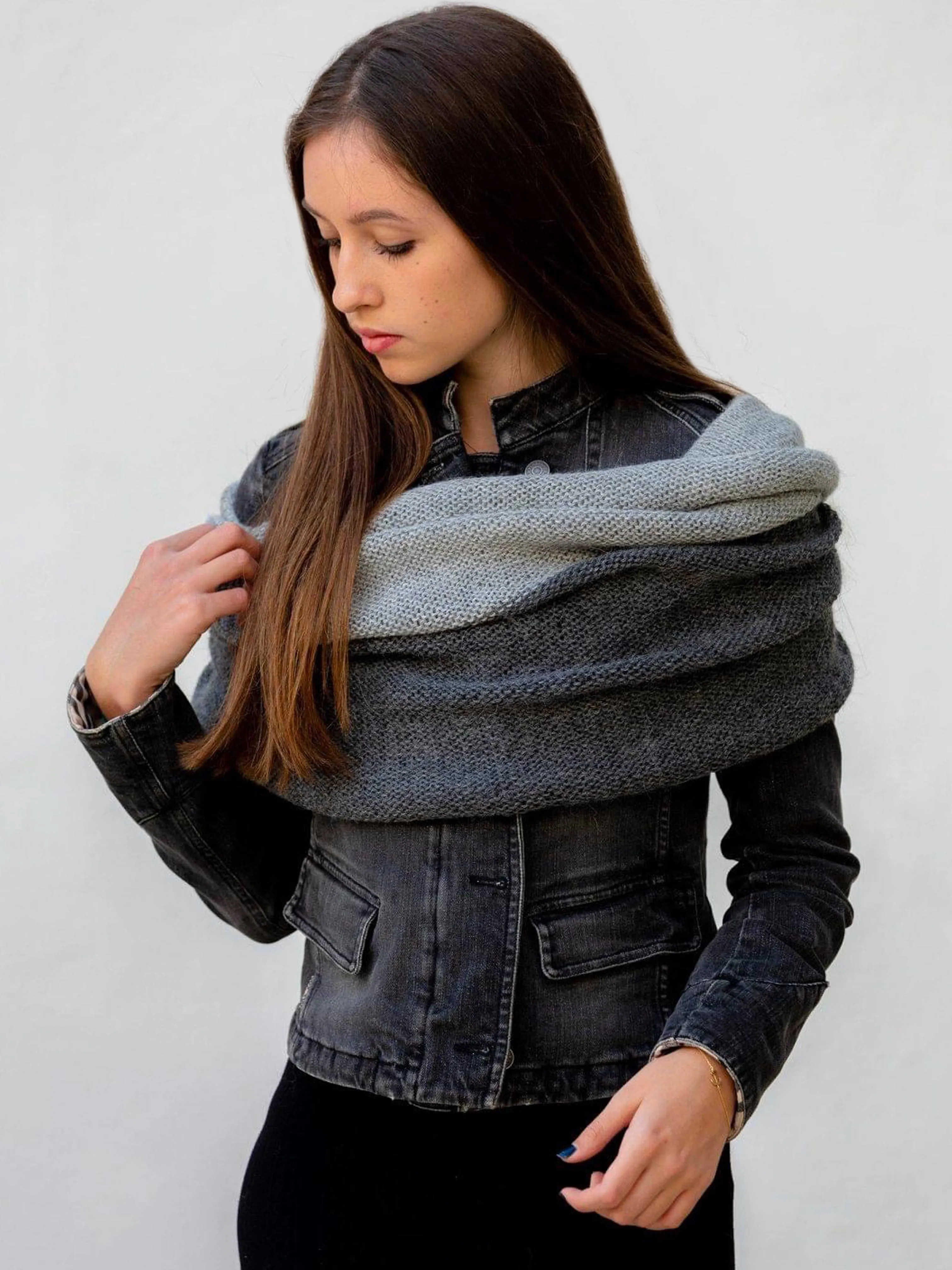 Amayi Alpaca - Infinity Scarf Denim Blue