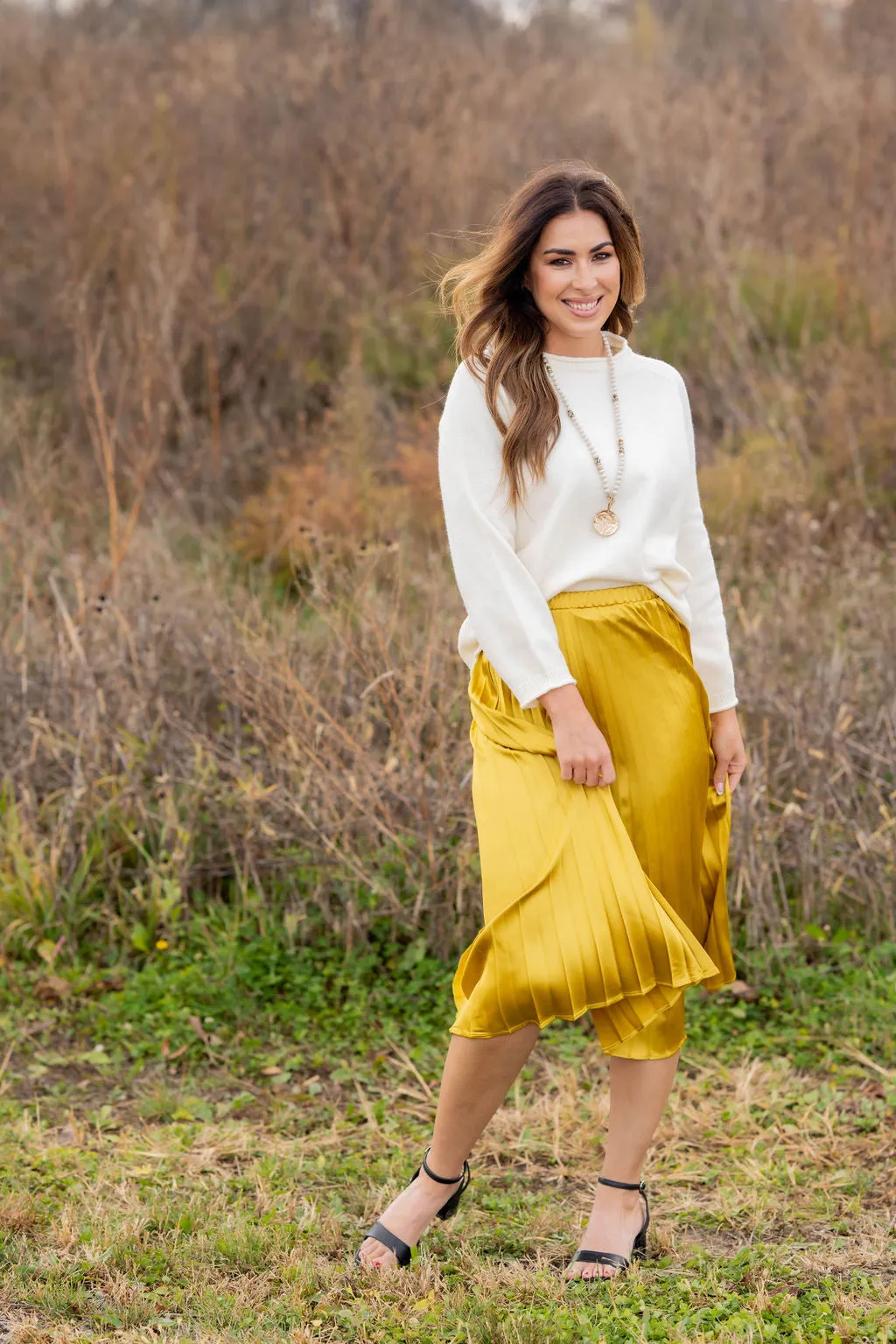 Chic Pleated Midi Skirt