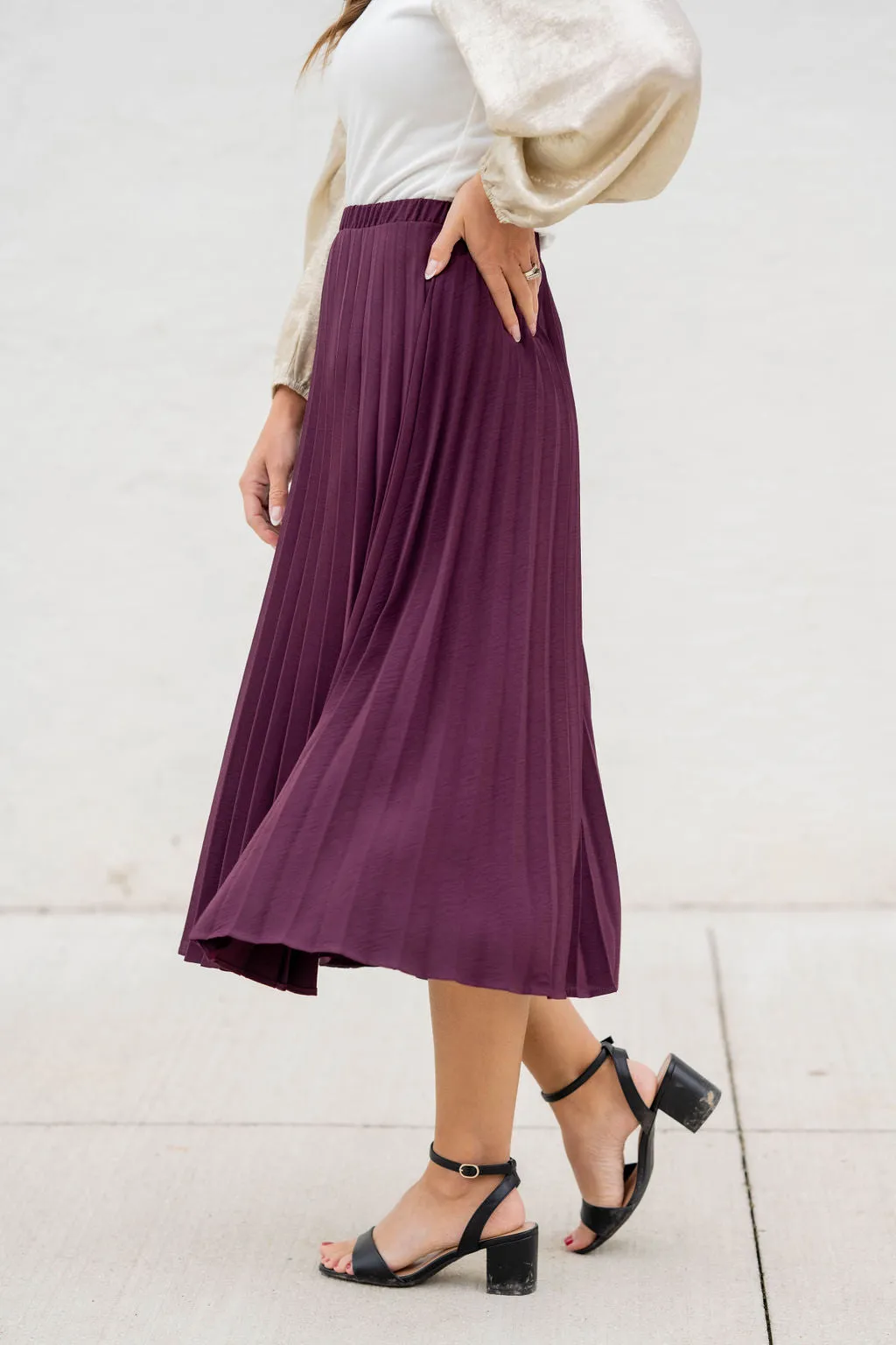 Flirty Pleated Midi Skirt