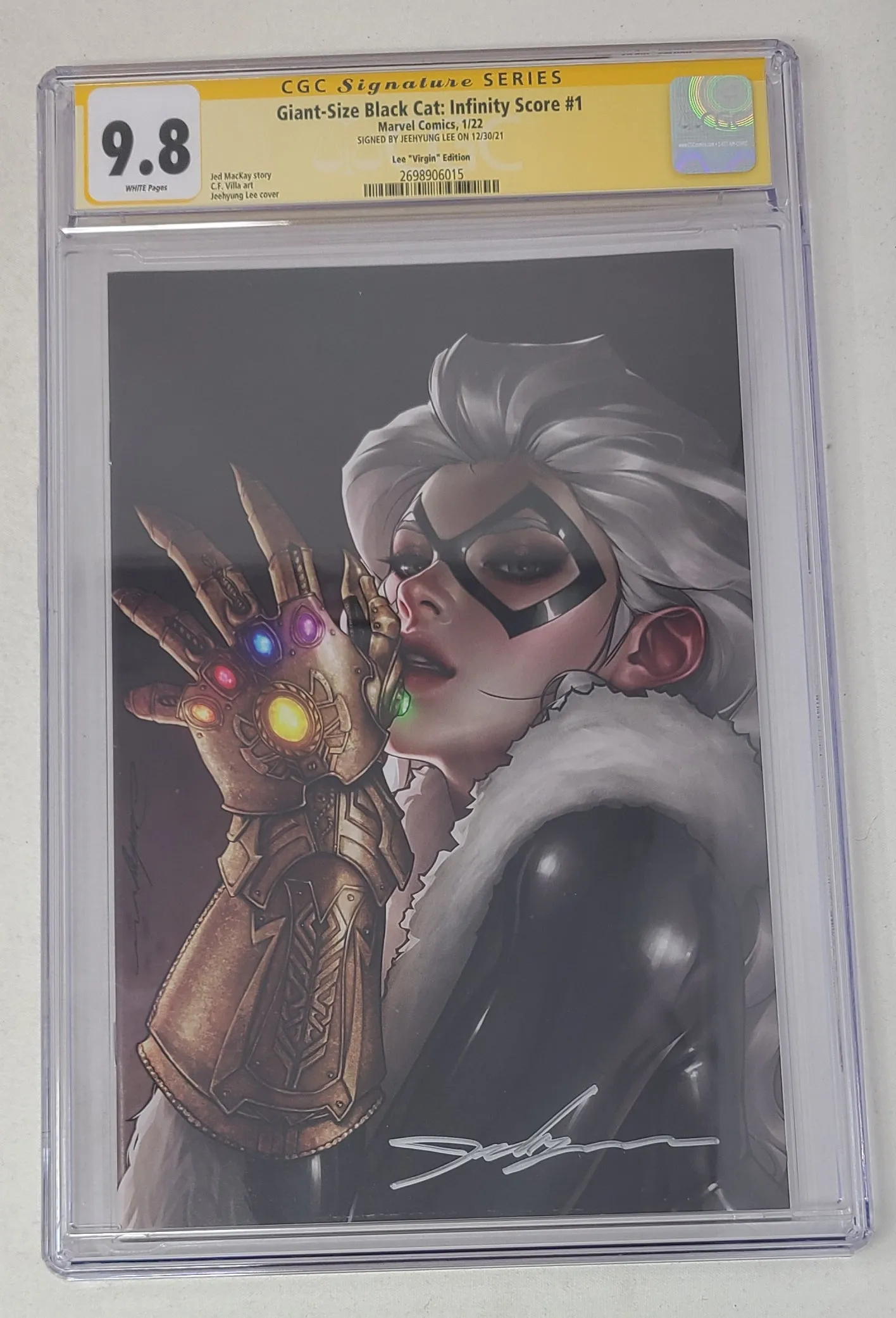 GIANT-SIZE BLACK CAT: INFINITY SCORE #1 Marvel Gauntlet Signed by Jeehyung Lee Variant Cover