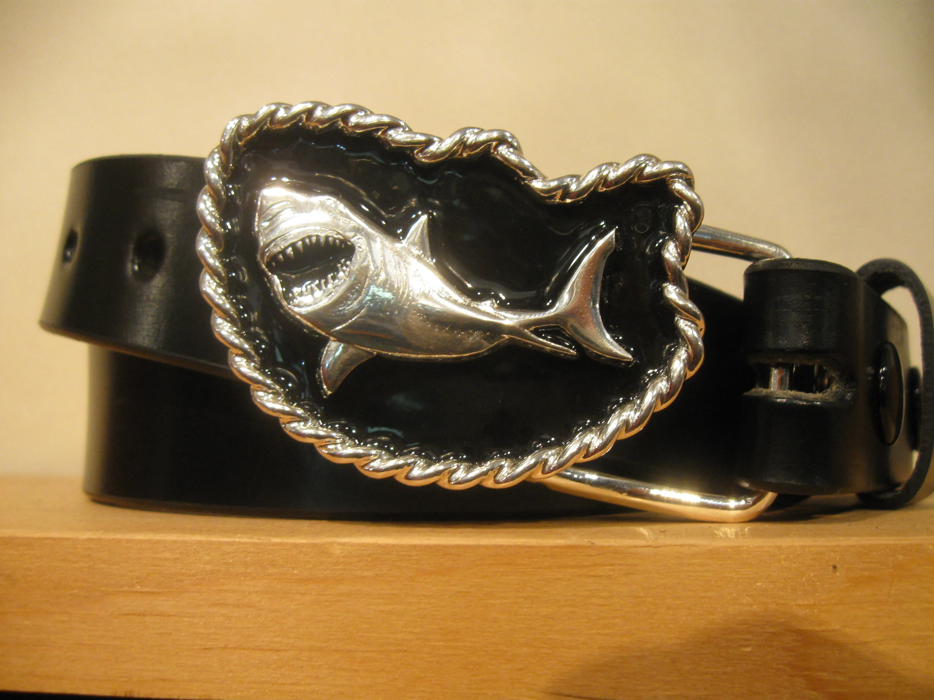 Great White Shark Brass/Black Belt Buckle and Belt by Sur Tan